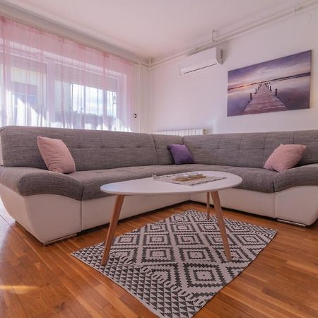 Apartman Monte Grande プーラ エクステリア 写真